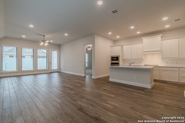 Image 7 of 52 For 9927 Cavvy Trl