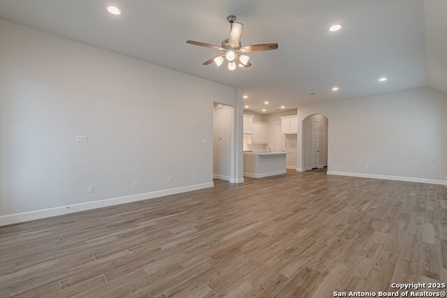 Image 8 of 52 For 9927 Cavvy Trl