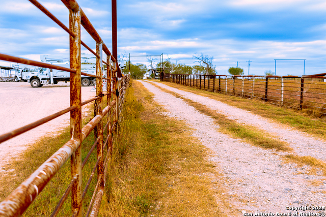 Image 23 of 40 For 2741 Fm 2924