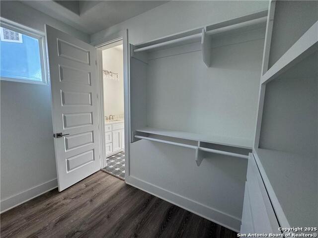 Listing photo id 13 for 13741 Tajamar