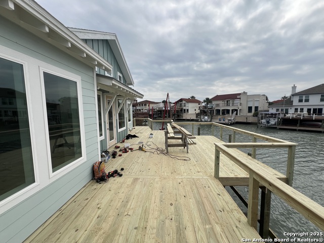 Listing photo id 16 for 13741 Tajamar