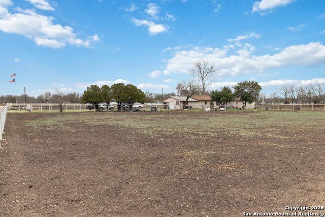Listing photo id 8 for 12120 Schaefer Rd
