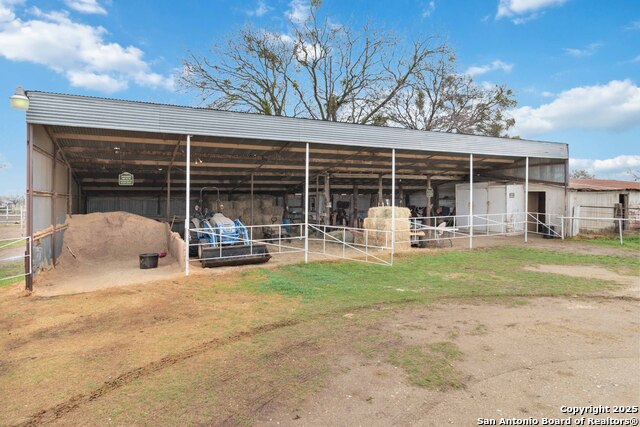 Listing photo id 13 for 12120 Schaefer Rd