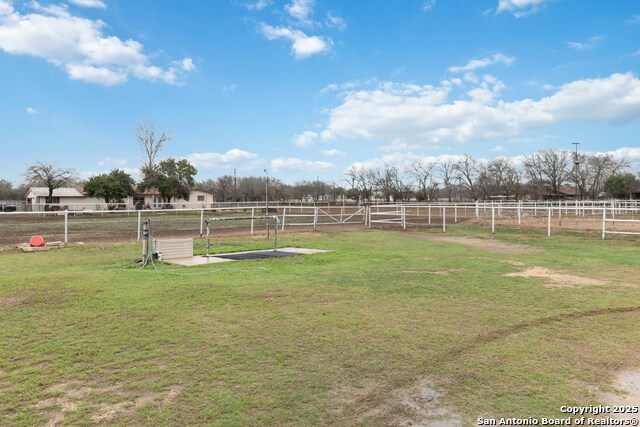 Listing photo id 14 for 12120 Schaefer Rd