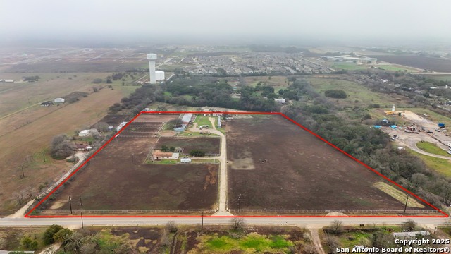 Listing photo id 0 for 12120 Schaefer Rd