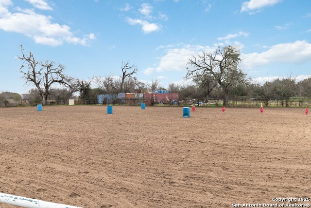 Listing photo id 22 for 12120 Schaefer Rd