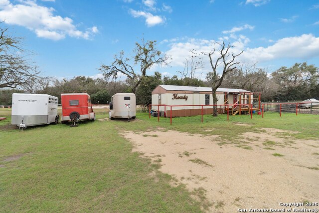 Listing photo id 23 for 12120 Schaefer Rd