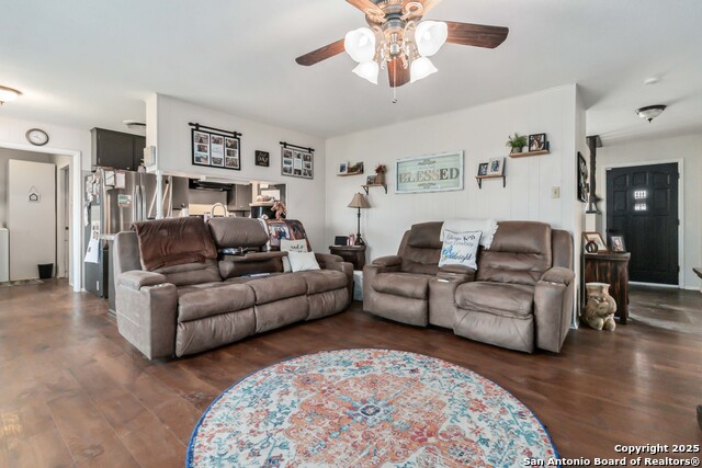 Listing photo id 30 for 12120 Schaefer Rd