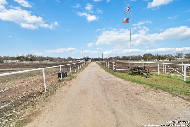 Listing photo id 2 for 12120 Schaefer Rd