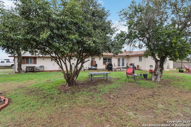 Listing photo id 43 for 12120 Schaefer Rd