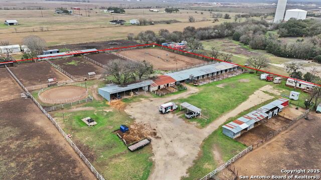 Listing photo id 7 for 12120 Schaefer Rd