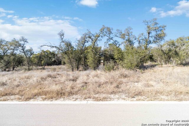 Image 8 of 18 For 716 Live Oak Ridge