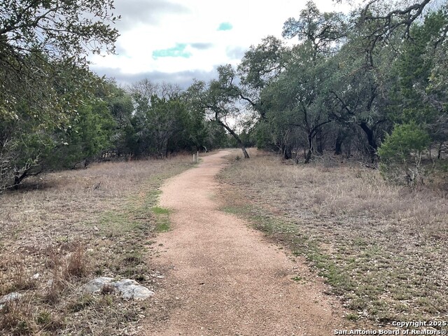 Details for 11 Ledgestone Trl, Boerne, TX 78006