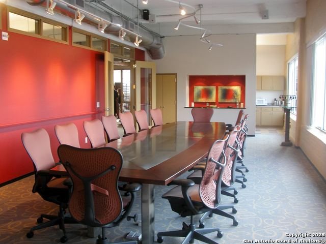 Listing photo id 1 for 106 Auditorium Circle
