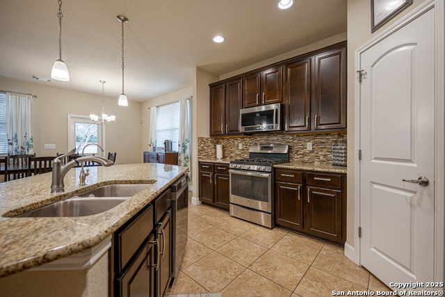 Image 11 of 45 For 7919 Coolspring Dr