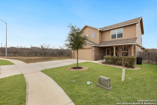 Listing photo id 1 for 7002 Capella Cir