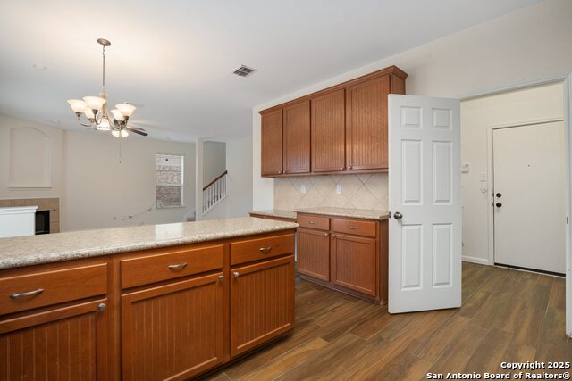 Image 15 of 37 For 6127 Kimble Ml