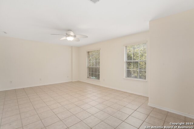 Image 18 of 37 For 6127 Kimble Ml