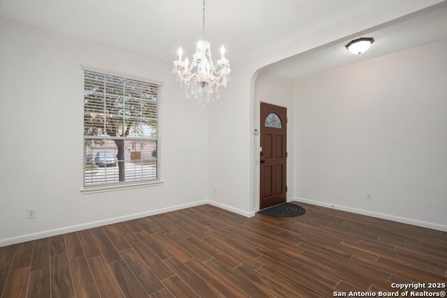 Image 4 of 37 For 6127 Kimble Ml