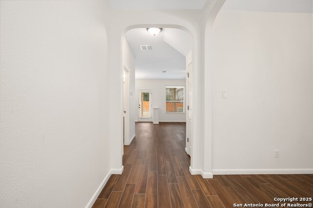 Image 5 of 37 For 6127 Kimble Ml