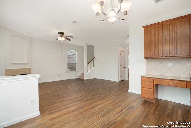 Image 9 of 37 For 6127 Kimble Ml