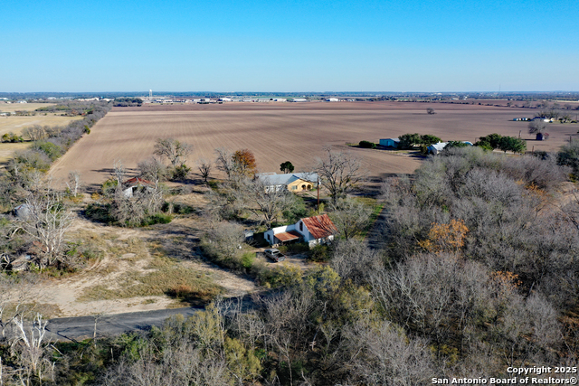 Listing photo id 1 for 908 County Road 5711