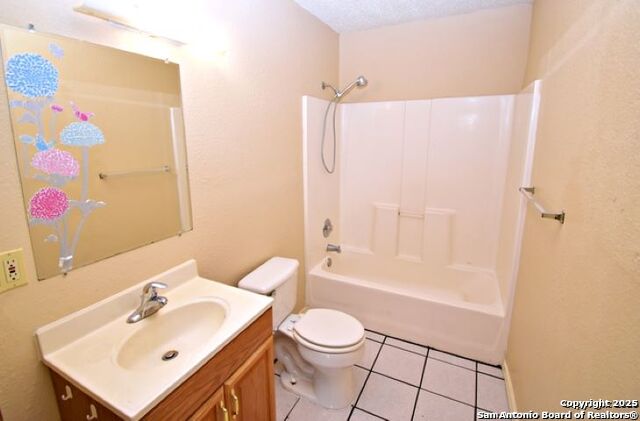 Listing photo id 26 for 927 Formosa Blvd W