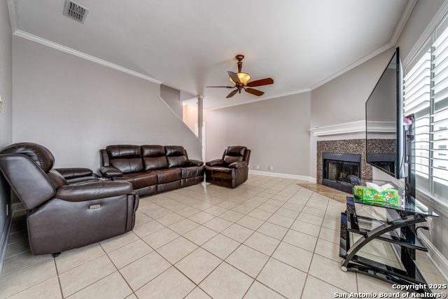 Listing photo id 4 for 8006 Las Olas Blvd