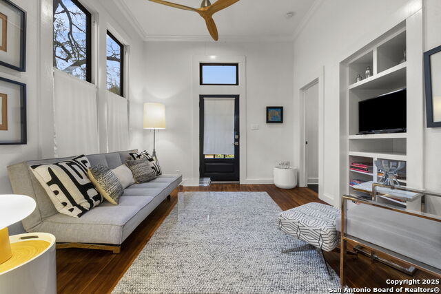 Image 4 of 18 For 227 Claudia St  2