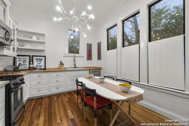 Image 7 of 18 For 227 Claudia St  2