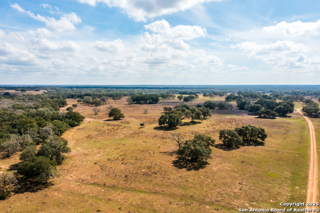 Listing photo id 23 for 16297 Tx-111