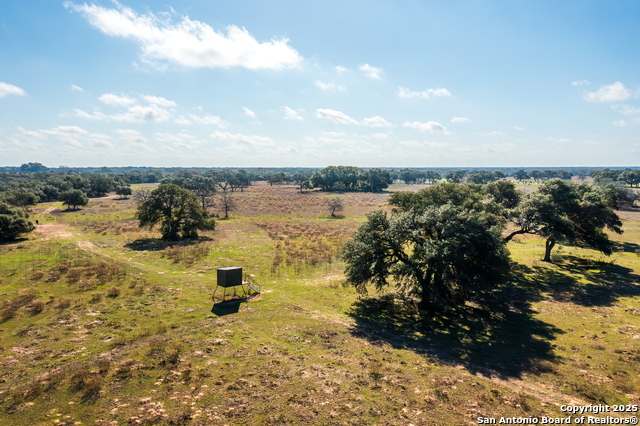Listing photo id 31 for 16297 Tx-111