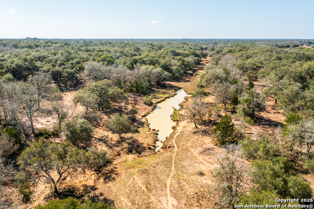 Listing photo id 33 for 16297 Tx-111