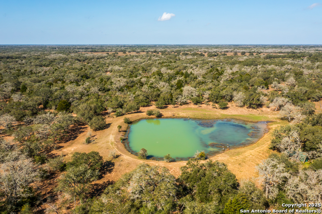 Listing photo id 36 for 16297 Tx-111