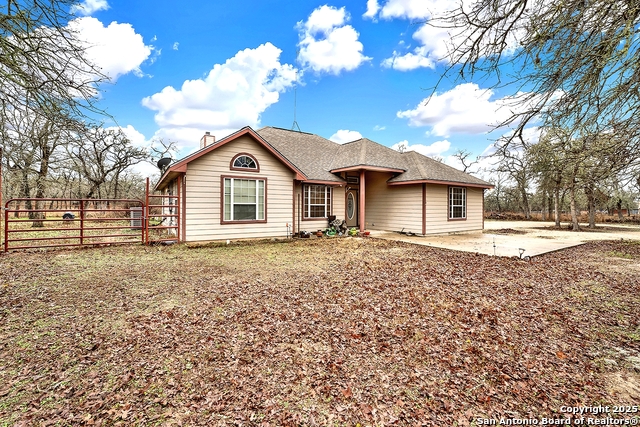 Details for 121 Cr 436  , Stockdale, TX 78160