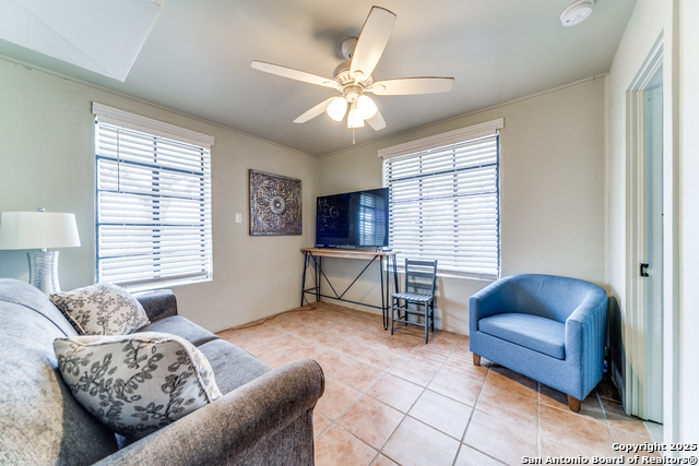 Listing photo id 14 for 1391 Highway 39