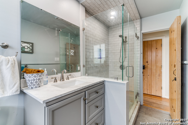 Listing photo id 21 for 1391 Highway 39