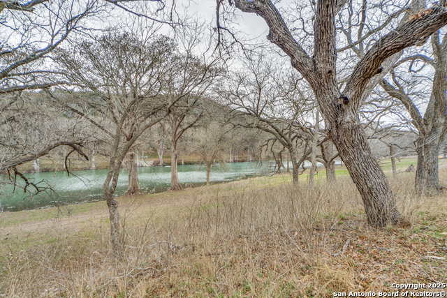 Listing photo id 30 for 1391 Highway 39