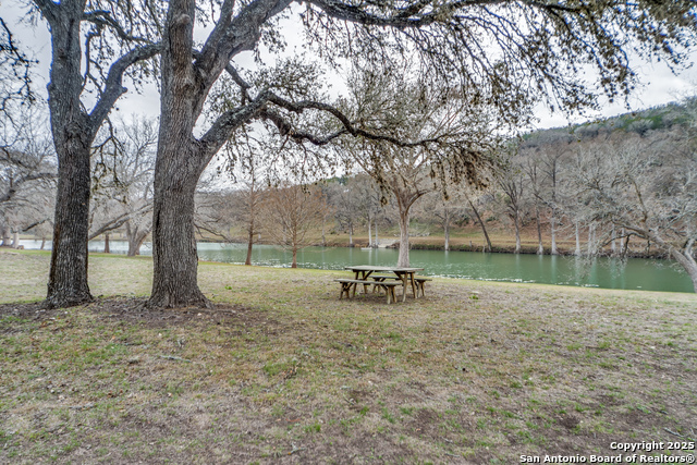 Listing photo id 32 for 1391 Highway 39