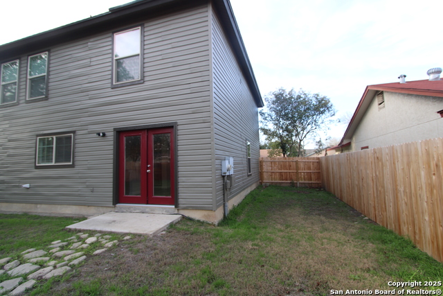 Listing photo id 18 for 11418 Fort Wyne
