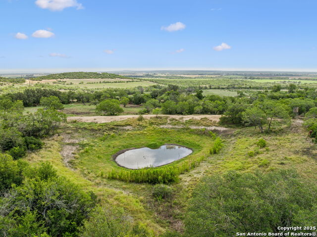 Listing photo id 22 for 718 County Road 466