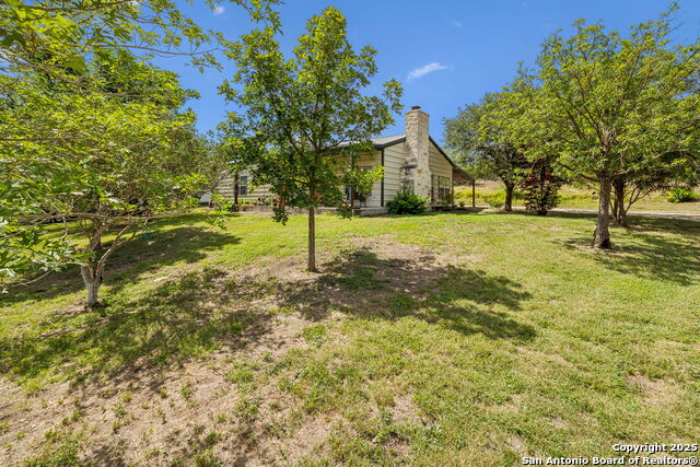 Listing photo id 24 for 718 County Road 466