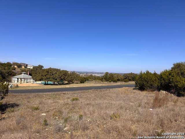 Listing photo id 14 for 344 Scarlet Ct