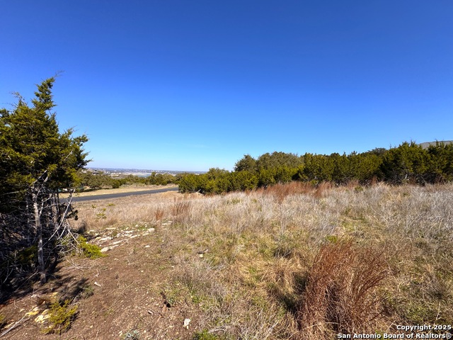 Listing photo id 17 for 344 Scarlet Ct