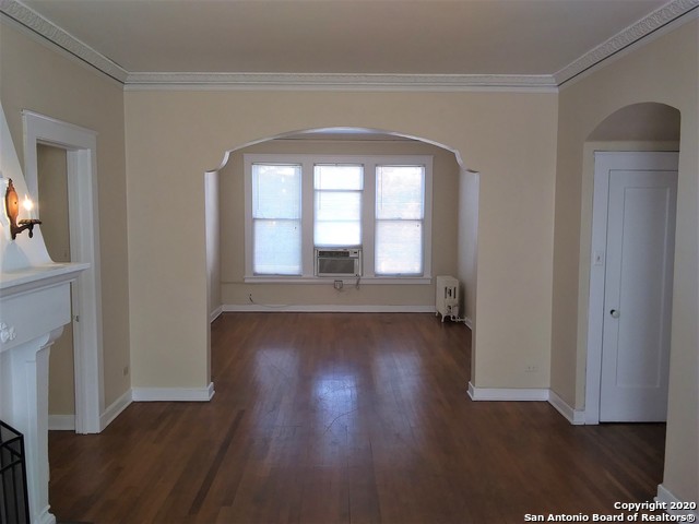 Image 7 of 13 For 221 Magnolia Ave W M