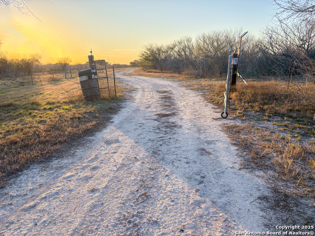 Image 15 of 40 For 811 County Road 211