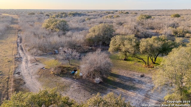 Image 8 of 40 For 811 County Road 211