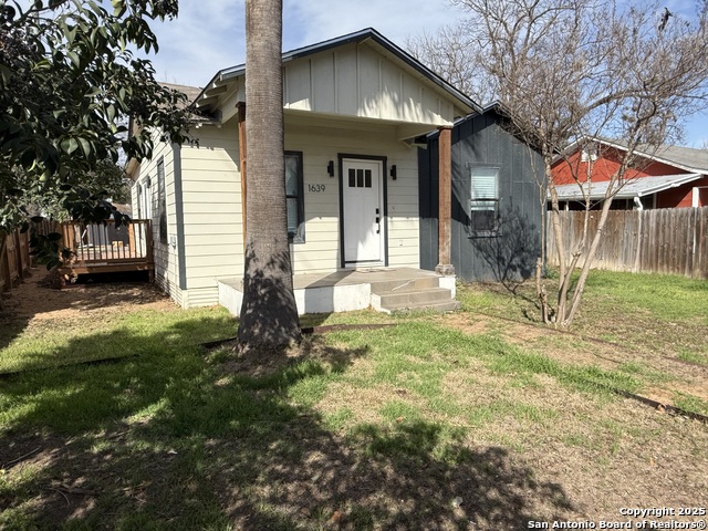 Image 3 of 20 For 1639 Hermine Blvd