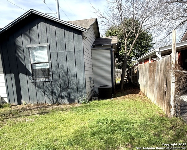 Image 4 of 20 For 1639 Hermine Blvd