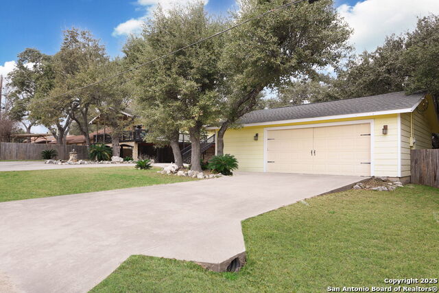 Image 26 of 38 For 1087 Driftwind Dr